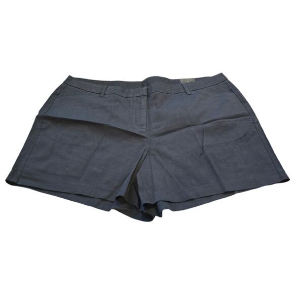 Lane Bryant Black Bermuda Shorts 5 inch inseam Plus Size 24 New - Picture 1 of 8